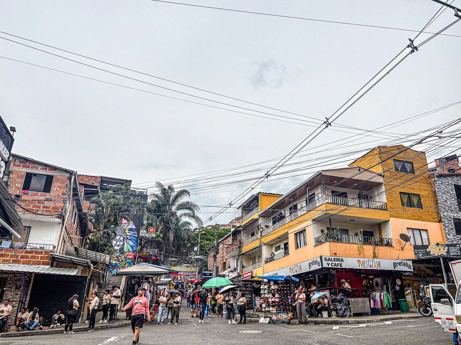 Photograph 013 from Medellín